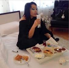 Последние твиты от bülent ersoy (@bulentersoy). Bulent Ersoy Un Evine Kebap Servisi Karadeniz Gazetesi