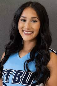 Leticia Howard's Instagram, Twitter & Facebook