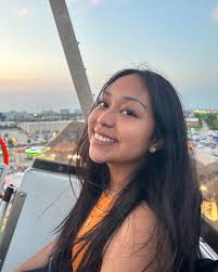 A mentor is someone who allows you to see the hope inside yourself. Third  year Marketing student, Jessica Valois, shares about the mentors that have  inspired her. “The mentors who inspire me