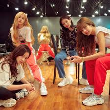 Blackpink is the #1 female group with the most songs that have surpassed 150,000 likes on melon (7). 10 Blackpink Facts Every Fan Should Know Popsugar Celebrity