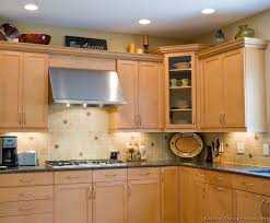 Traditional Light Wood Kitchen Cabinets 82 Kitchen Design Ideas Org Luxury Kitchen Design Kitchen Backsplash Designs Light Wood Kitchens