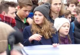 Luisa liebtrau (schauspielerin) luisa neubauer (klimaschutzaktivistin) luisa reisiger (figur aus der serie sturm der liebe) luisa spagnoli (ital. Das Gesicht Der Deutschen Protestwelle Wie Die Studentin Luisa Neubauer Fur Mehr Klimaschutz Kampft News4teachers