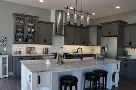 River White Granite Countertops Pictures Cost Pros Cons White Granite Countertops Replacing Kitchen Countertops Kitchen Remodel Countertops