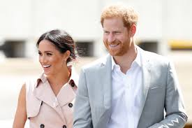 One tabloid, and its suspect sources, seem to believe this is true. Herzogin Meghan Prinz Harry Uberraschung Sie Zeigen Archie Gala De