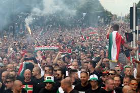 Érthető, hogy nem túl boldog magyar válogatott játékosok nyilatkoztak az nso. Index Futball Europa Bajnoksag 2020 A Hosok Tererol Vonulnak A Magyar Szurkolok Az Eb Meccsekre