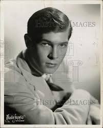 1951 Press Photo Johnnie Ray, best-selling recording artist