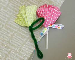 Cupcake liner flowers with lollipops. Valentine S Day Cupcake Liners Flowers Crafts For Kids Annmarie John