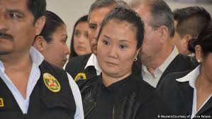 Alberto fujimori / it began in plaza san martín, where citizens gathered to ….keiko fujimori, hija del dictador alberto fujimori, acusa fraude electoral castillo, la sorpresa de las elecciones en el país minero, alcanzaba el 50,23% de los sufragios del. Peru Opposition Leader Keiko Fujimori Sent Back To Jail Pending Corruption Trial News Dw 01 11 2018