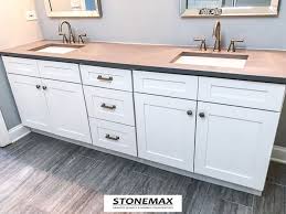 An artful mix of cream, greige, and gray, this stylishly neutral quartz enhances a palette of color schemes and design styles running traditional to mod. Quartz Countertops Granite Atlanta Georgia Stonemax