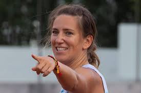 Bubka wartet bisher immer noch auf den großen durchbruch als profi, er. Wta Miami Azarenka Sur Barty Je L Ai Toujours Admiree We Love Tennis