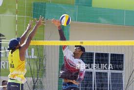 Gambar lapangan dan net bola voli dengan keterangan. Tim Bola Voli Putra Berlatih Di Jakabaring Sport City Republika Online