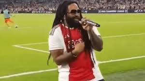 Foi De Arrepiar O Filho De Bob Marley Cantando Musicas Do Pai Com A Torcida Do Ajax