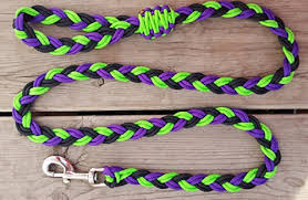 Hey weavers, in this video we're learning how to make a 4 strand round braid knot and loop paracord bracelet. 6 Strand Flat Braid Paracord Dog Leash Black Purple Neon Green Amazon Ca Handmade Products