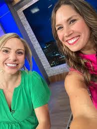 Kellie Rowe's Instagram, Twitter & Facebook