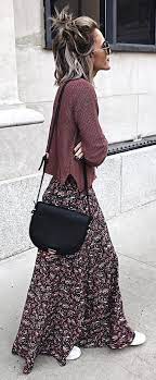 Brown Knit Printed Maxi Skirt Black Shoulder Bag Boho Chic Outfits Chic Outfits Fashion
