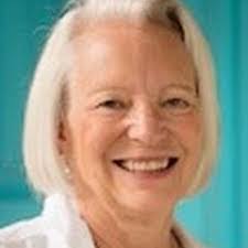 Meredith Nolan's Instagram, Twitter & Facebook