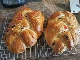 The bread finishes with a crisp, brown exterior crust and a flavorful, moist interior that helps the bread keep longer. Made My Family Recipe For Czech Christmas Bread Hosca Also Called Vanochka Breadit