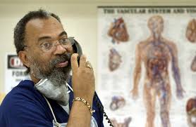 San Antonio teacher uses ties, vests and experience to inspire students to  succeed