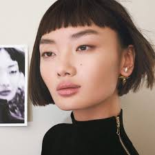 Escoltada por carros policiales, llegó hasta la escuela de investigaciones, nuestra mártir,… Daily Delight Mao Xiaoxing For Louis Vuitton Lunar New Year 2021