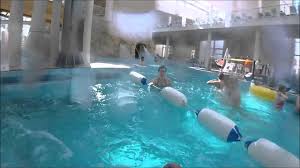 Egész évben pezsgő kulturális élet és gasztronómiai programok várják a látogatókat. Gyula Ungaria BÄƒile CetÄƒÈ›ii Video Youtube