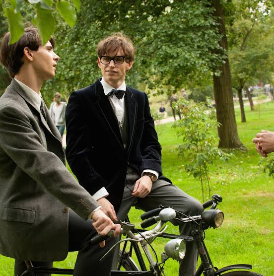 The Theory of Everything' director on filming a movie with Stephen Hawking  on set | The Verge