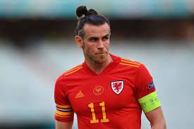 Wales captain gareth bale plays with the ball during a training session at rome's acqua acetosa training centre ahead of the euro 2020 last 16 tie against denmark. Uefa Euro 2020 Gareth Bale Hopes Hostile Baku Crowd Can Fire Up Wales Football News The Wall Fyi