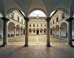 Ateneo Veneto On Instagram Non Un Palazzo Ma Una Citta In Forma Di Palazzo Esser Pareva Cosi Si Espre Urbino Renaissance Architecture Arcade Architecture