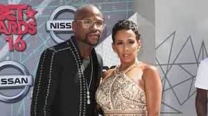 During his career, he held multiple world titles in five weight classes and the lineal championship in four weight classes (twice at welterweight), and retired with an. Cuales Han Sido Las Parejas Del Ex Campeon Mundial Floyd Mayweather Jr