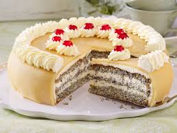 Torten und kuchen, die mit liebe selbst gebacken sind, machen einfach glücklich. Marzipandecke Selber Machen So Geht S Lecker