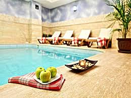 Wyndham grand istanbul kalamış marina hotel. Top 19 Hotels With Pool In Istanbul Anna Holt S Guide