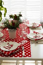 Inspirationen Fur Eine Weihnachtliche Tischdeko Tischdeko Weihnachten Weihnachtstischgedecke Tischdeko Weihnachten Ideen