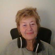 Ann F., Tutor creativo y amigable experimentado con 8 años de experiencia. 