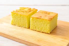 Cemilan habis di rumah, yuk kita membuat bolu kukus mekar pandan vanilla yang sangat nikmat ini, membuatnya pun sangatlah mudah karena dengan 6 bahan saja. Resep Bolu Kukus Pandan Yang Lembut Dan Mekar