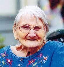 Earlene Pitts's Instagram, Twitter & Facebook