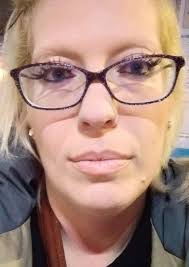 Tammy Lear's Instagram, Twitter & Facebook