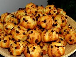 Chouquettes Aux Pepites De Chocolat Pepite Chocolat Recette Chouquette Et Recette