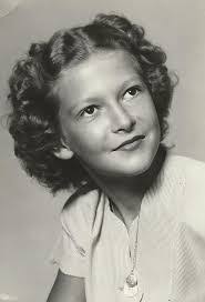 Lacey Mcclure's Instagram, Twitter & Facebook