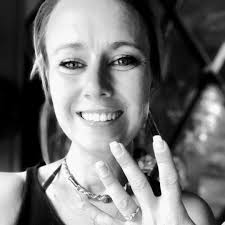 Wedding photographer for 100 person wedding in July