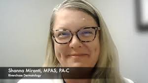 Laura Miner's Instagram, Twitter & Facebook