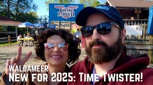 In 1904, the Majestic Theatre opened at 18-24 West 10th Street in Erie,  Pennsylvania, premiering with Grace George in "Pretty Peggy.", it initially  served as a playhouse. In 1907, Moses Reis acquired
