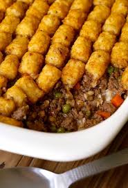 This Ground Beef Tater Tot Casserole Is One Of Our Favorite Dinner Recipes Beef Tater Tot Casserole Healthy Shredded Chicken Recipes Favorite Recipes Dinner