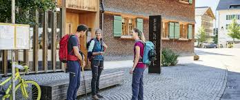 Nur wenige kilometer vor den toren der. Wander Und Skibus Linie 34 Mellau Im Bregenzerwald