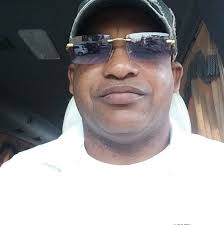 ORQUESTA LA PROCLAMA A mediado de la decada de 1970 Tomas Barrera forma su  orquesta la proclama, su tema mas reconocido fue ponle un se vende  estrenado en radio guarachita en el