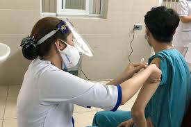 Maybe you would like to learn more about one of these? 30 Y Bac SÄ© Ä'áº§u Tien Cá»§a Ha Ná»™i Tiem Vaccine Covid 19 Vietnamnet