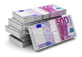 Mehrere tage später lösten die banknoten eine abflussverstopfung in drei restaurants aus, die sich in der nähe. Stapel Von 500 Euro Banknoten Stockfotos Freeimages Com