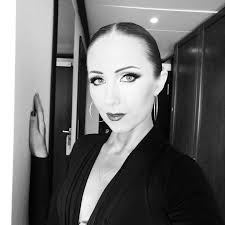 Winds of change' Nipuni's entry for @dorianartbook​ Fortitudo! 💕 Link:  https://nipuni.tumblr.com/tagged/dorian-pavus 💀 The Necromancer 💀