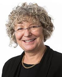 Anna Toth's Instagram, Twitter & Facebook