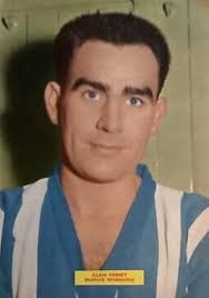 SHEFFIELD WEDNESDAY 1964/5. TWO DERBYSHIRE LADS INCLUDED IN THE TEAM PHOT0.  Bottom Row, Third From The Right ALAN FINNEY of Langworth, Derbyshire &  Bottom Row, Extreme Right, MARK (Pancho) PEARSON of Ridgeway,