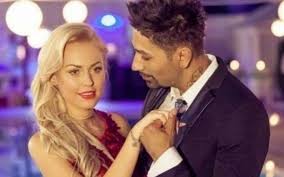 Suntem deja curioși să vedem ce jocuri vor pregăti pentru ei! Motivul Pentru Care Connect R Si Misha Locuiesc ImpreunÄƒ Desi Au DivorÅ£at De 4 Ani