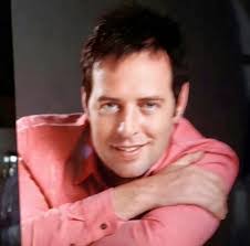 Amanda Lingard's Instagram, Twitter & Facebook